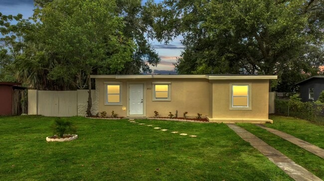 Photo - 802 Ferndell Rd