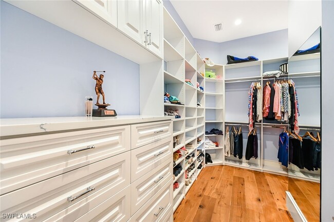 Photo - 481 21st Ave S