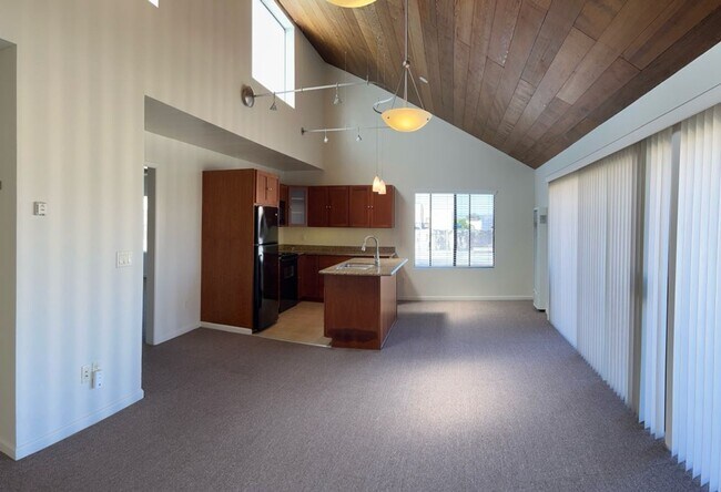 Photo - CM550L Unit G