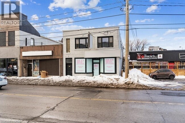 Photo - 598 Upper James St Unit A