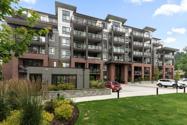 Photo - 45511 Campus Dr