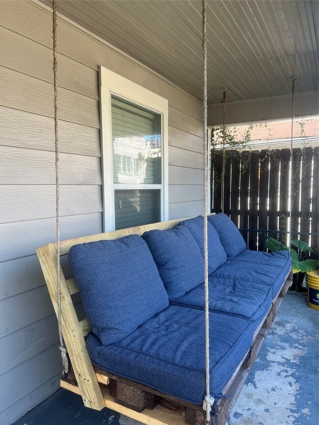 Photo - 4221 Marina St