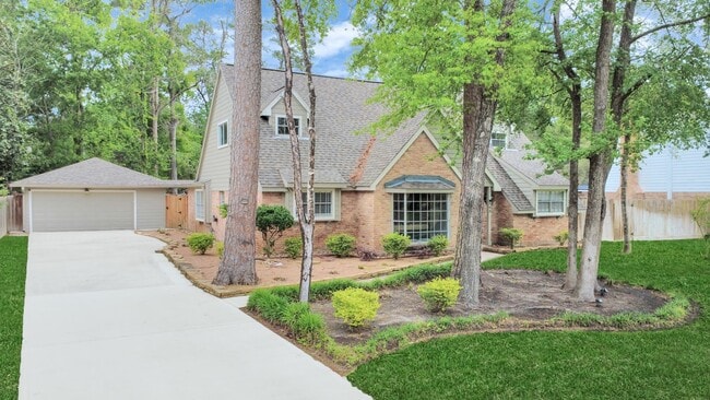 Photo - 563 Landfall Ln