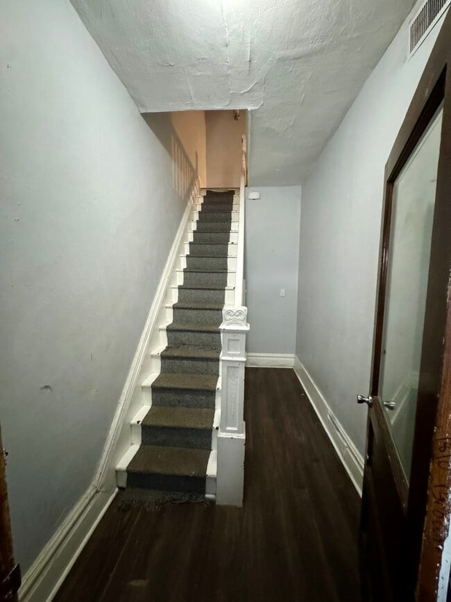 1810 Brownsville Rd Unit 1810 Brownsville Rd - #2 (Apt Unit)