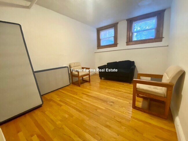 Photo - 99 Hancock St Apartments Unit B1