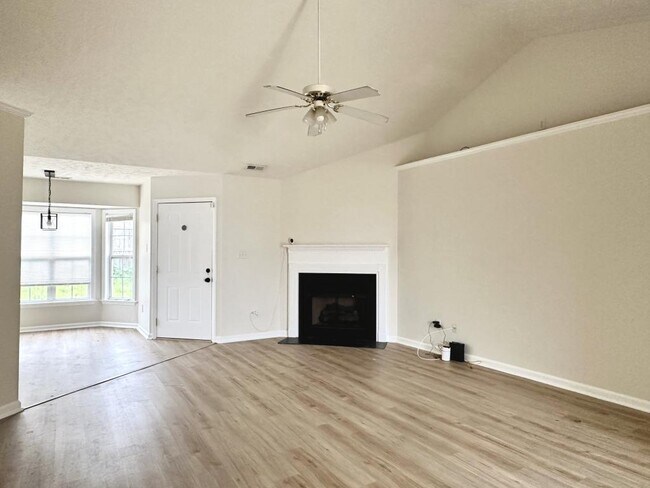 Photo - 2517 Forest Lodge Dr