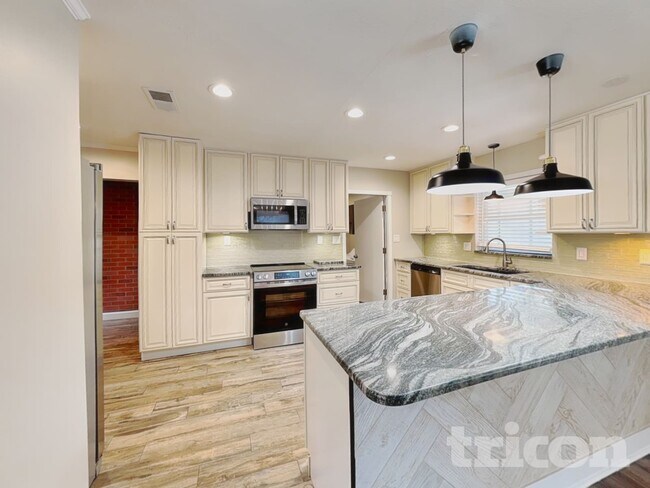 Photo - 123 Whitaker Rd