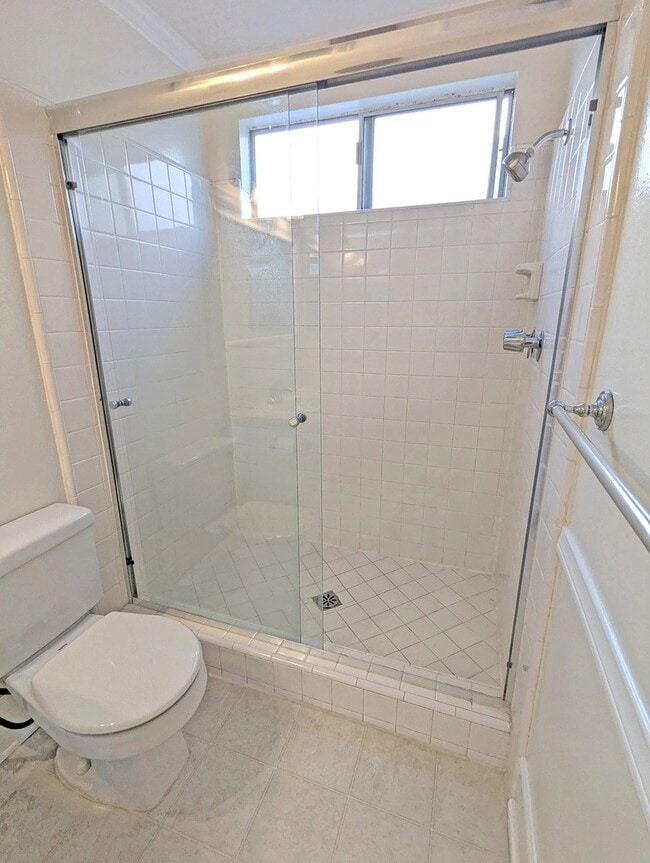 Photo - 1335 S Carmelina Ave Unit 101