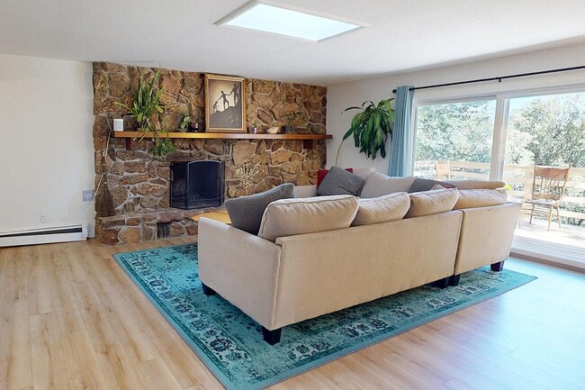 Photo - 1990 Camino Redondo