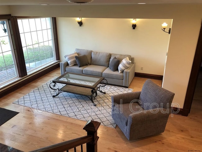 Photo - 91 Berkshire Blvd