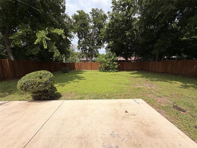 Photo - 1409 Rosewood Ln
