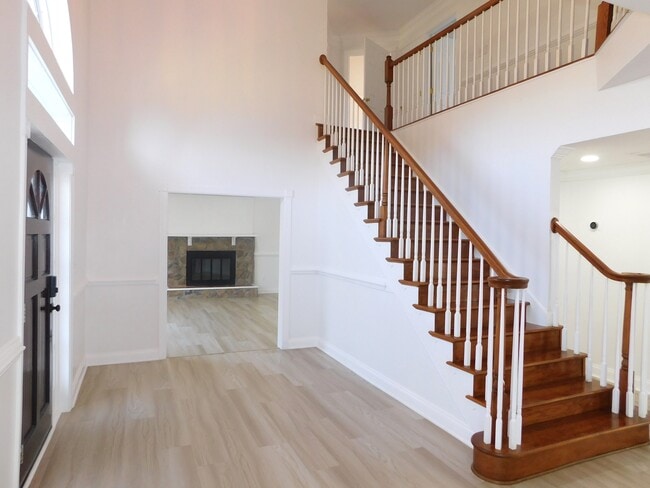 Elegant Entry - 10828 Miller Rd