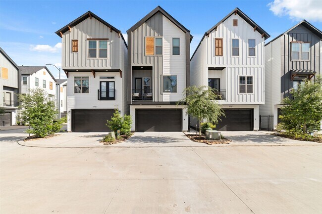 Photo - 3705 Creekmont Grn Ln