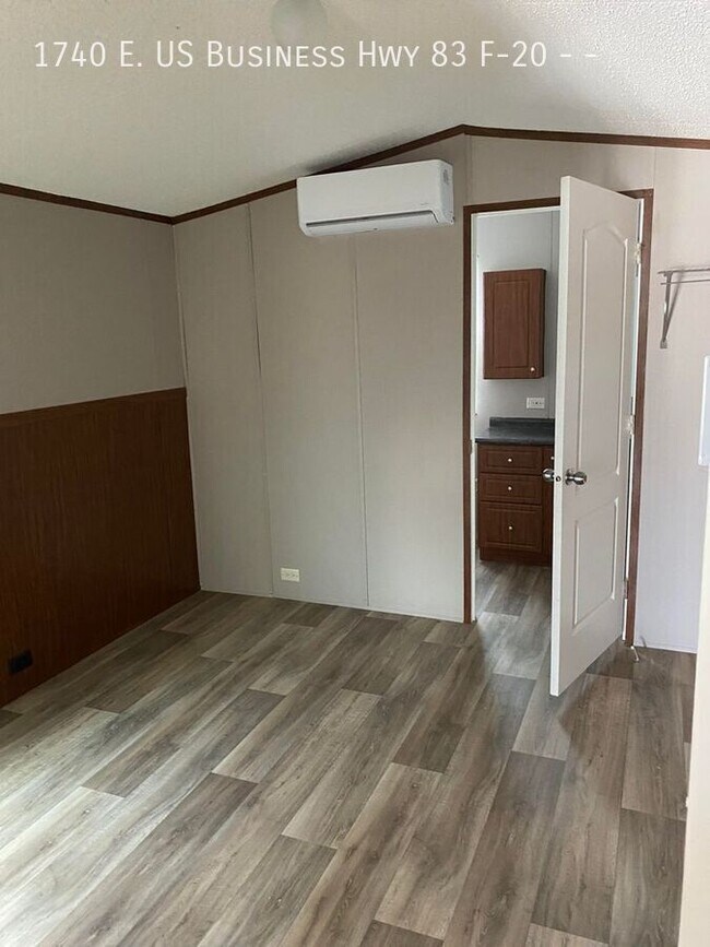 Photo - 1740 W Business Hwy 83