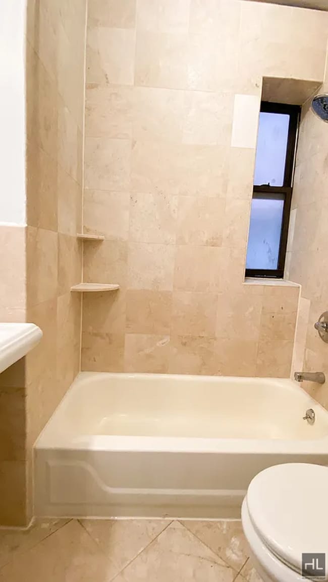 Photo - East 23rd Street Unidad 2