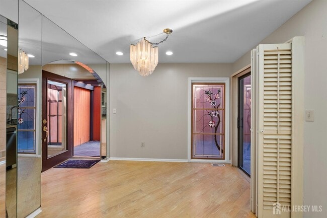 Photo - 148 Riverbend Dr