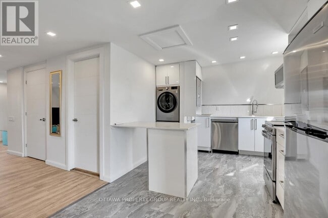 Photo - 149 Concord St S Unit C