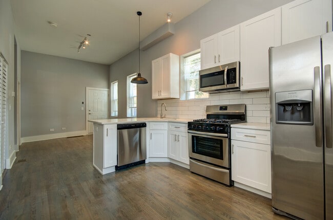 Photo - 1901 W 21st Pl Unit 1R