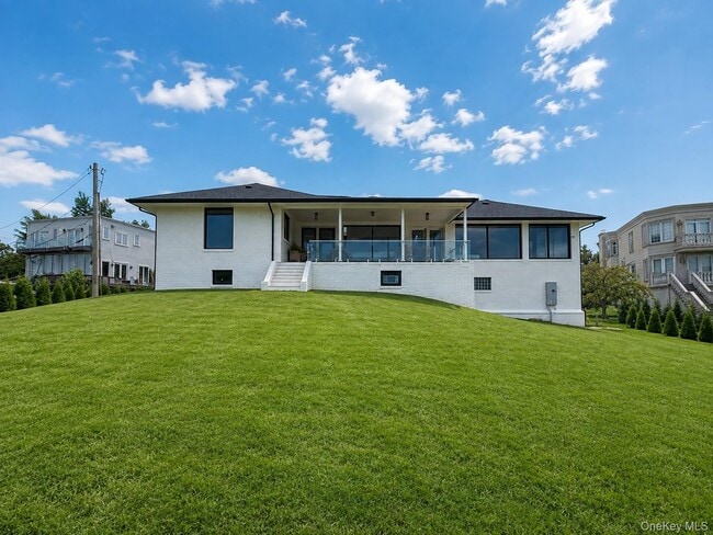 Photo - 230 Grist Mill Ln