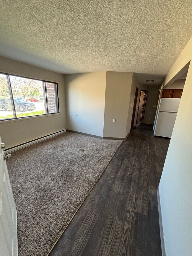 Photo - Fairview Apartments Unit F04
