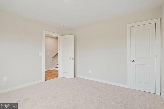 Photo - 2172 Glacier Rd