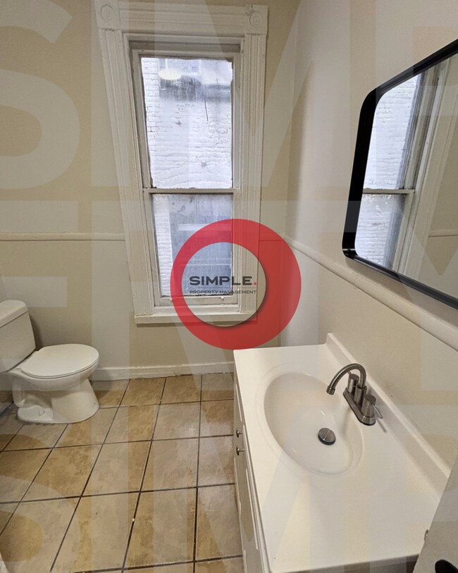 Photo - 230 N 4th St Unit Apartment 2