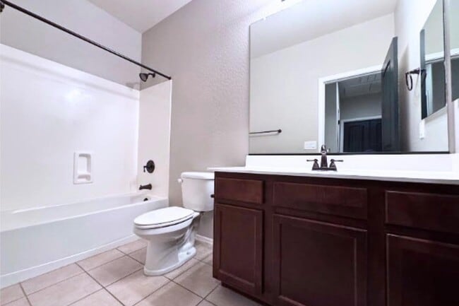 Photo - 2969 E Isaiah Ave