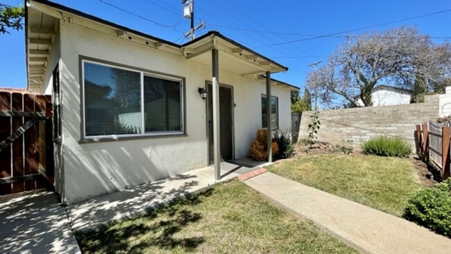 East Cook Bungalows - East Cook Bungalows Townhome