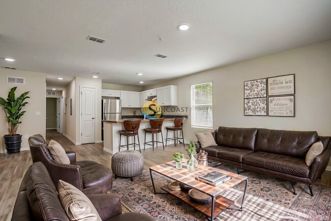 Photo - Free to apply!