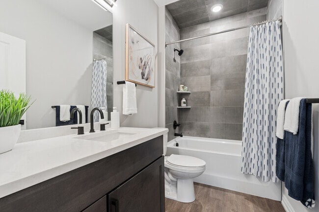 End - 2BR, 2BA - 1,470SF - Bathroom