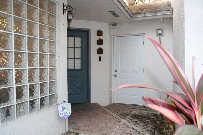 Building Photo - 12263 SW 144th Ter Rental