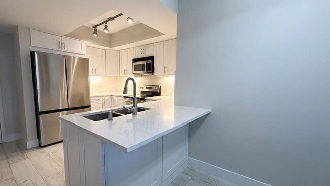 Photo - 403 S Sapodilla Ave Unit 502
