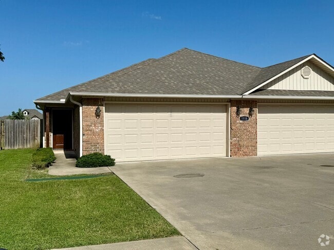 Building Photo - Hatcher-1118 (AG*) Unit 1118A Rental