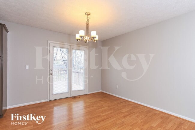 Photo - 928 Cambridge Dr