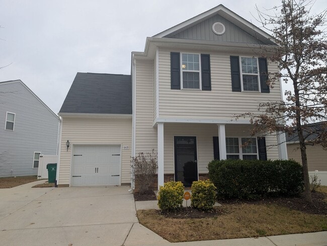 Building Photo - Spacious Townhome in Kingstree!