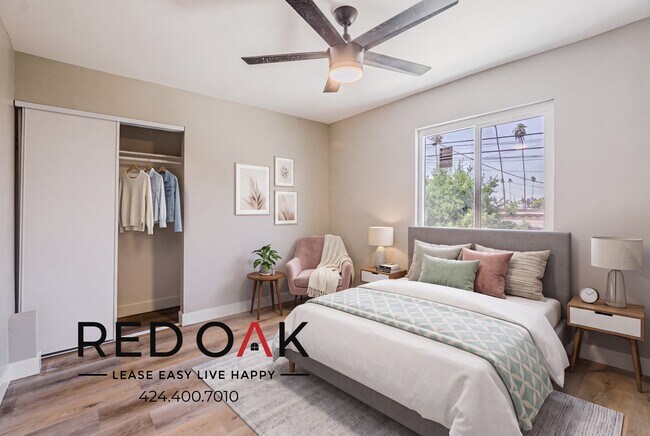 Building Photo - 921 W 82nd St Unit 27