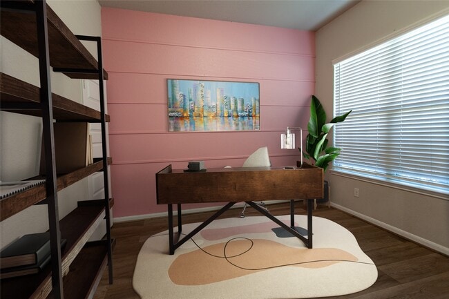 Building Photo - 5826 Euclid Loop