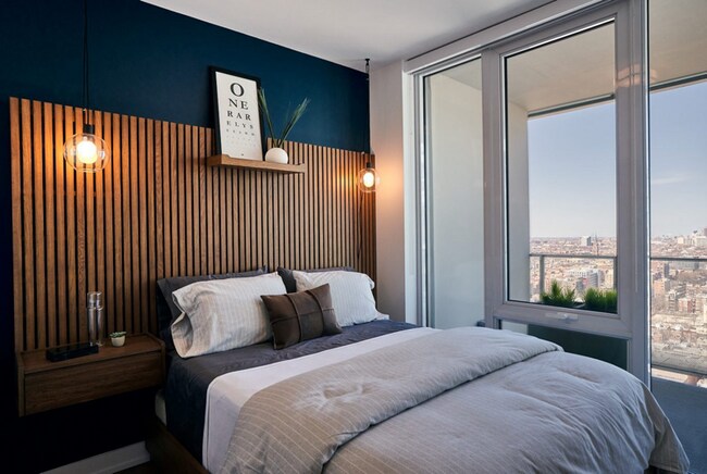 Photo - 363 W Hill St