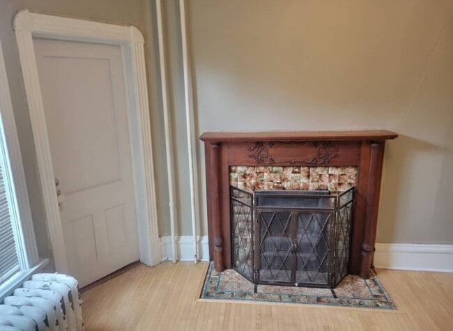 Photo - 1041 12th Ave SE