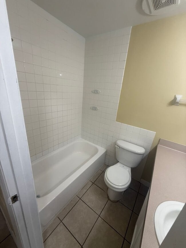 Photo - 213 S Moss Rd Unit 213