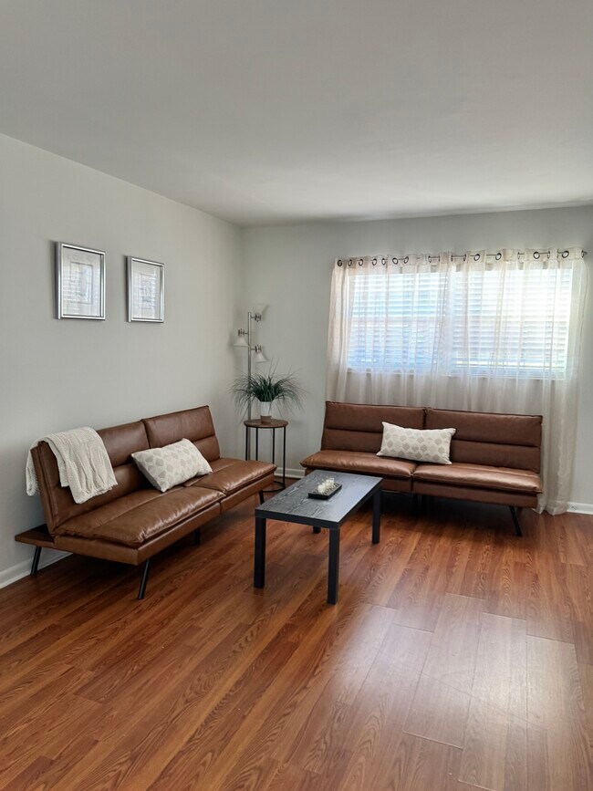 Photo - 7035 Cedarhurst Dr Unit 2