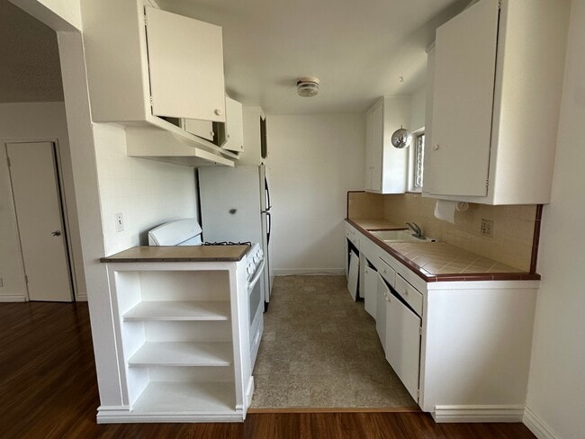 Photo - 920 N Spaulding Ave