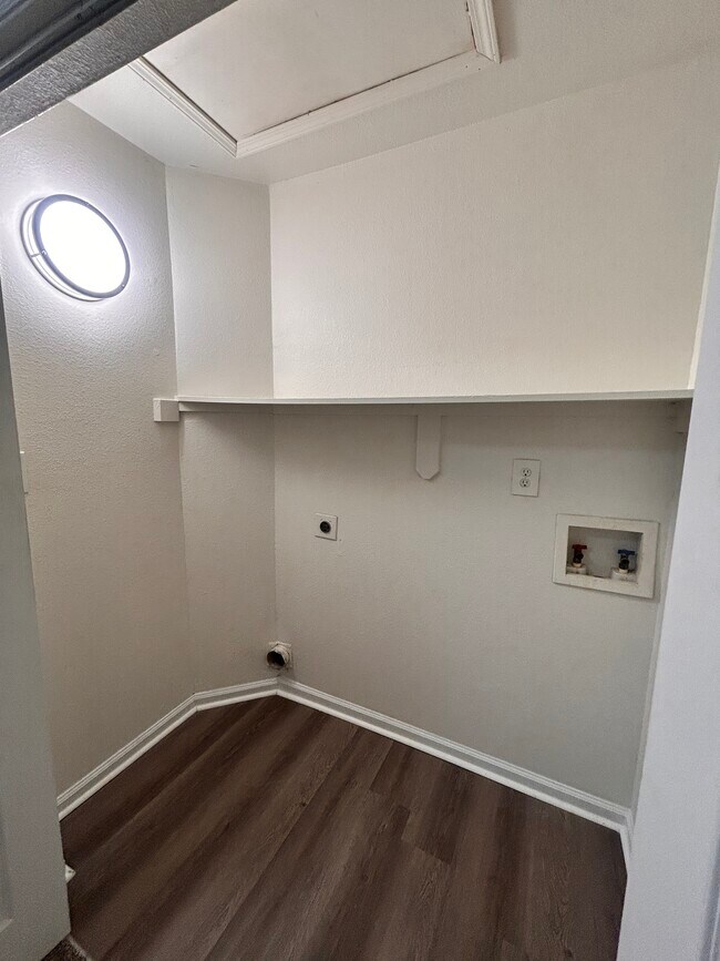 Photo - 1021 Fords Pointe Cir