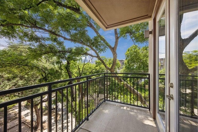 Photo - 1900 Barton Springs Rd Unit 4041