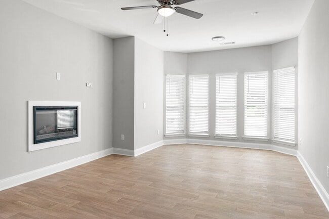 Photo - Manchester at Mansell