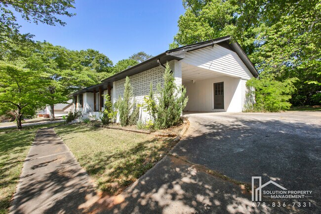 Photo - 1870 Gherry Dr