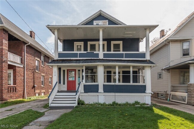 Building Photo - 1519 Ridgewood Ave Unit Down