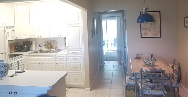 Photo - 850 Horizon W Unit 207