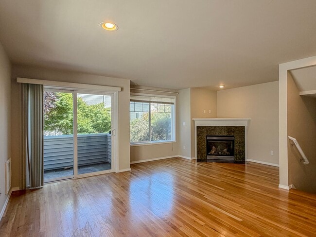 Photo - 3bd/2bth North Green Lake Townhome, $3,250/mo.