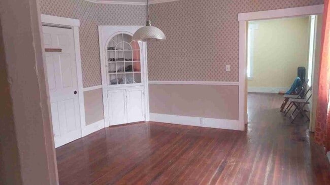 Photo - 150 Green St Unit 1